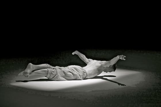 叶伟章／从摄影延伸舞蹈，双重刺点载誉重演	