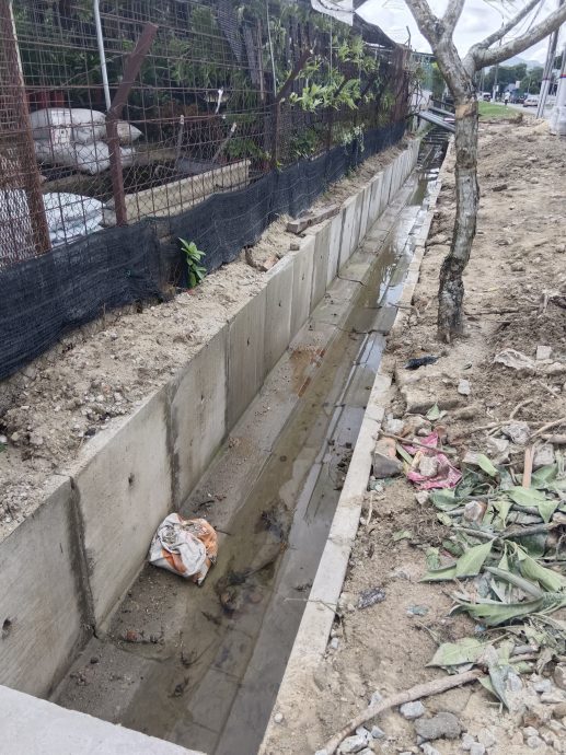 周锦欢:获房地部拨款150万 万里望6地点道路重铺