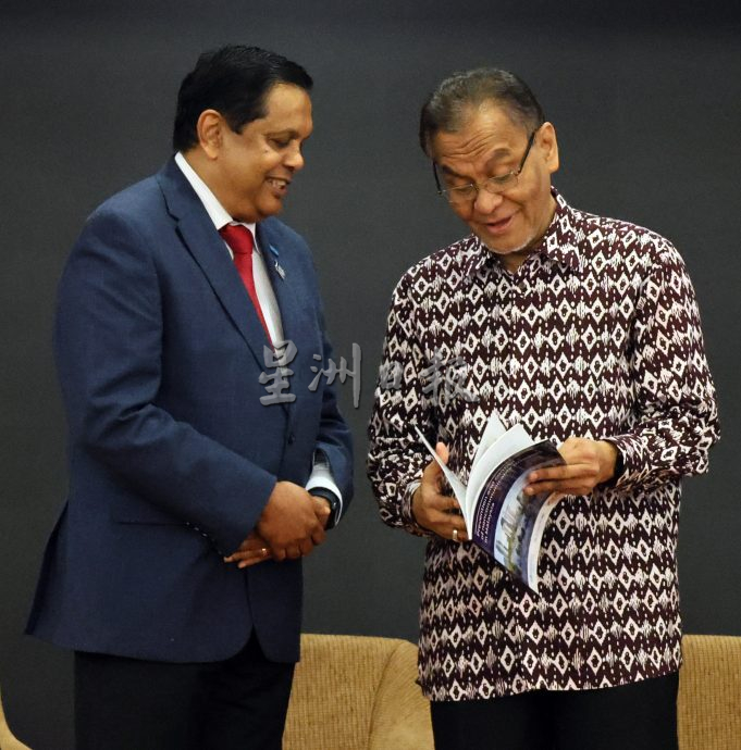 国会 卫长:与盐宣战 为你健康着想