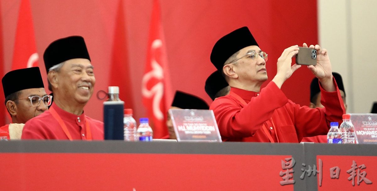 土团党大会/ 建议成立团结土著机构 慕尤丁：成立土著版董总