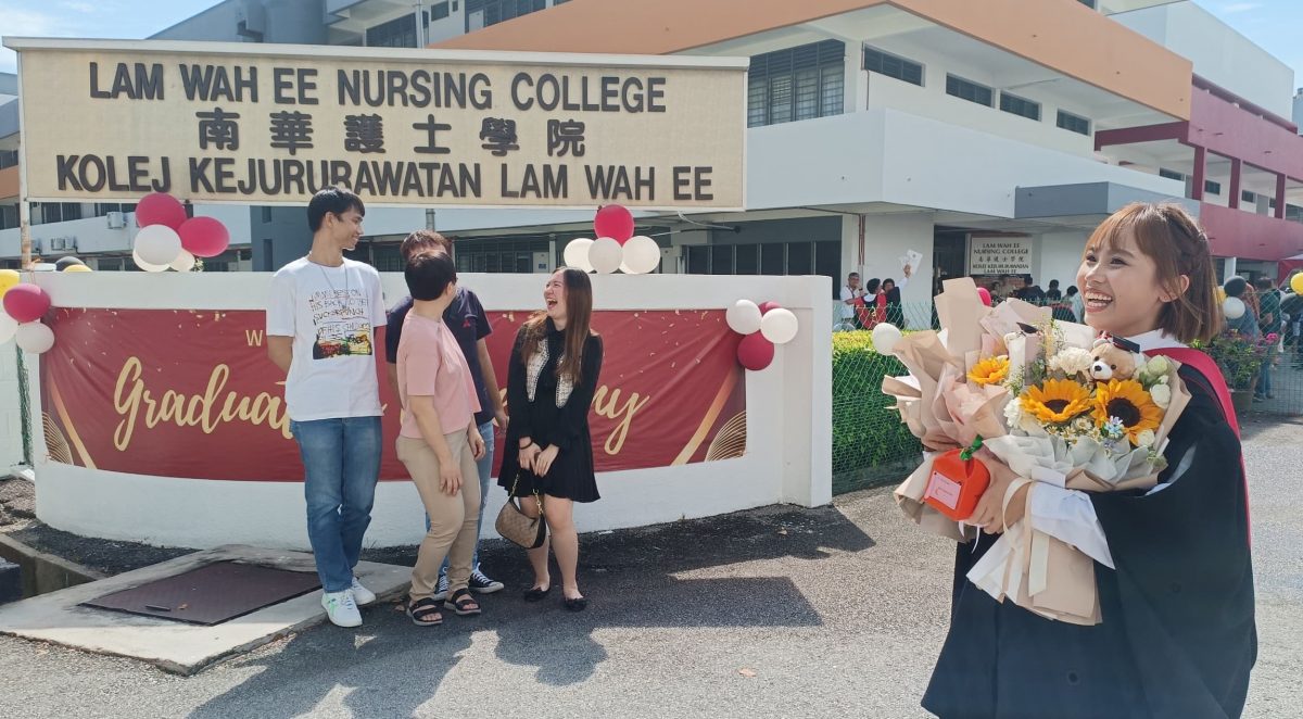 (大北马)南华护士学院毕业典礼:家人反对不曾动摇 黄紫均凭热爱护理赢3项最佳荣誉