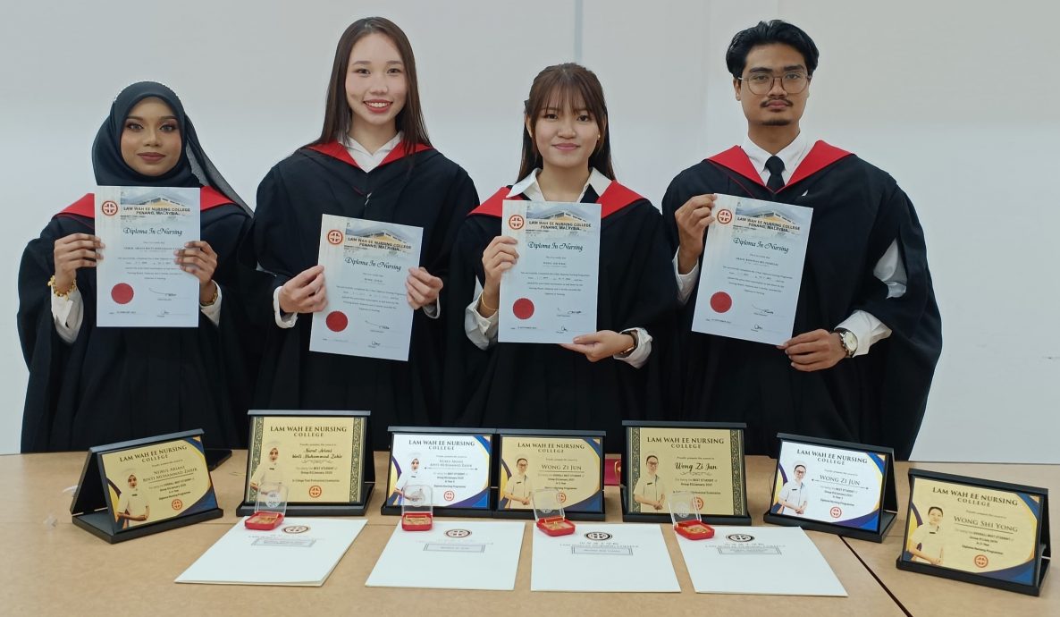 (大北马)南华护士学院毕业典礼:家人反对不曾动摇 黄紫均凭热爱护理赢3项最佳荣誉