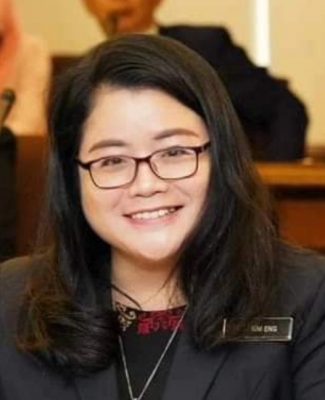 大都会/封面主文/商区左右两边路口交通乱七八糟,加影市会装防撞杆阻车辆逆向行驶/6图