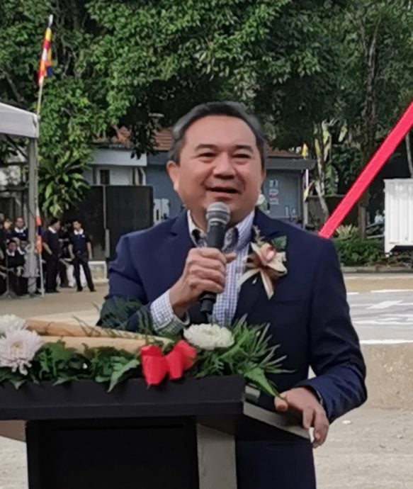 大都会早报头/巴生慈济静思堂今早举行动土典礼，逾2000人见证，同沾法喜