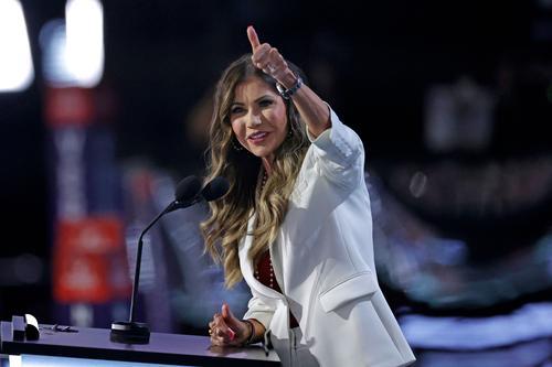 天下事 南科女州长料出任国土安全部部长 自爆“亲手杀狗”惹议