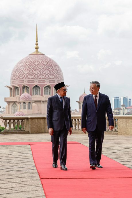 安华:马越推动双边合作 · 聚焦国防海事与能源领域