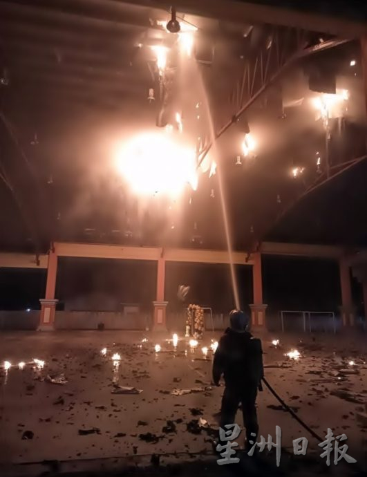 安顺阿丽娜广场失火 后半段落波及前无损