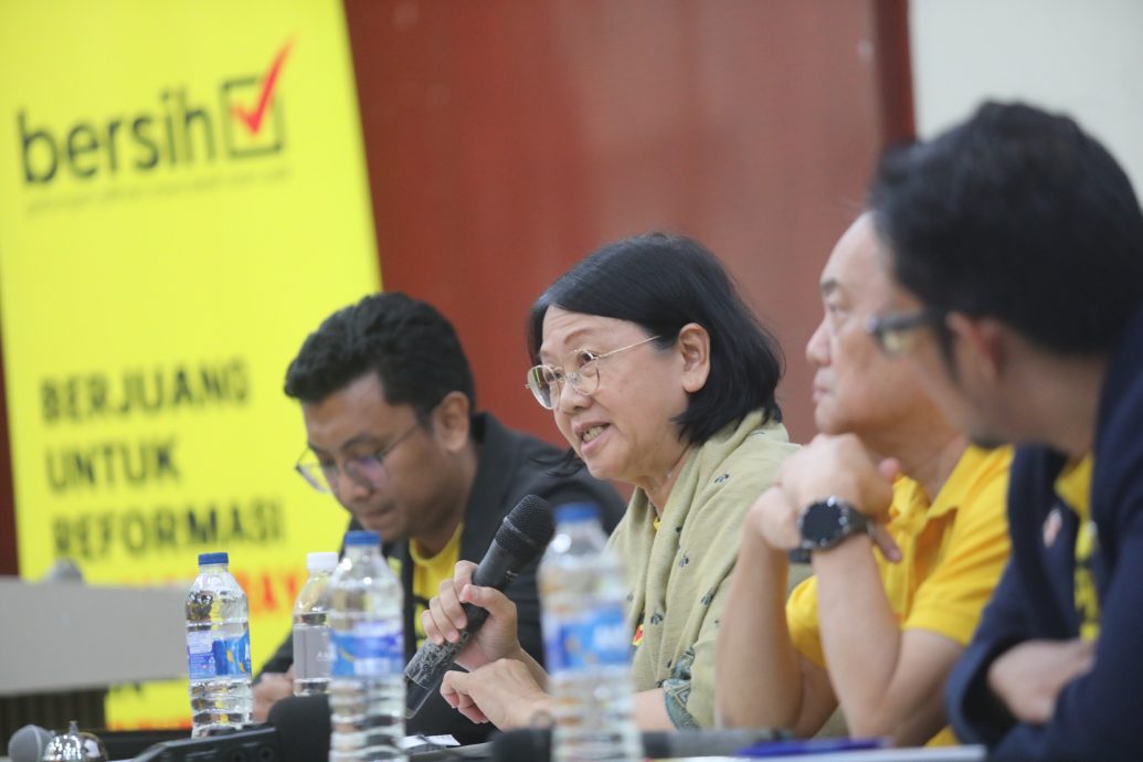 已签/净选盟:五任首相比拼 安华第三 依斯迈最佳 团结政府只有45.8分拿“D”