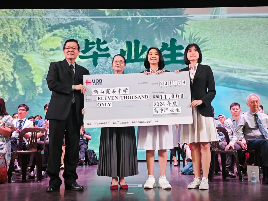 黄慧珠正式退休,蔡劲雄接任新山宽中校长