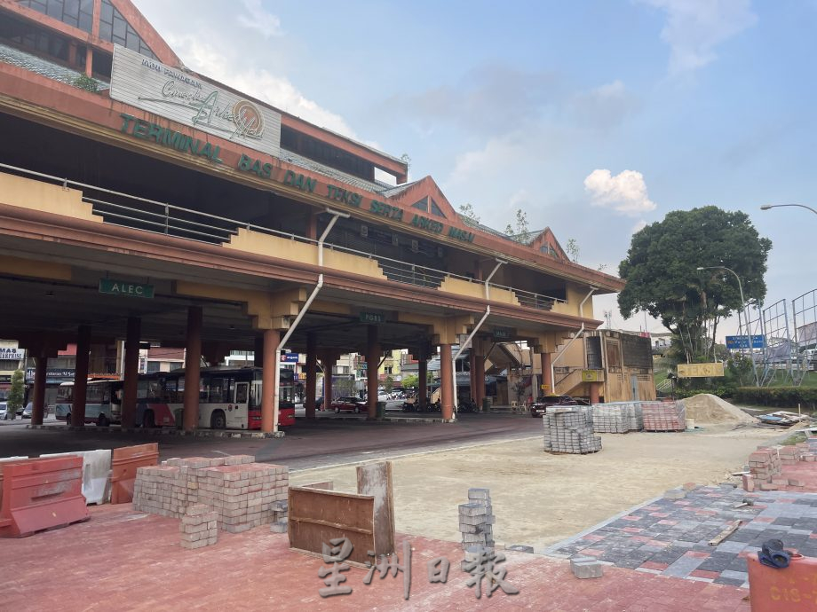 **已签发**柔:封面:【特稿】:马西老街美化复兴中 ,市民:新的固然好,问题也不少