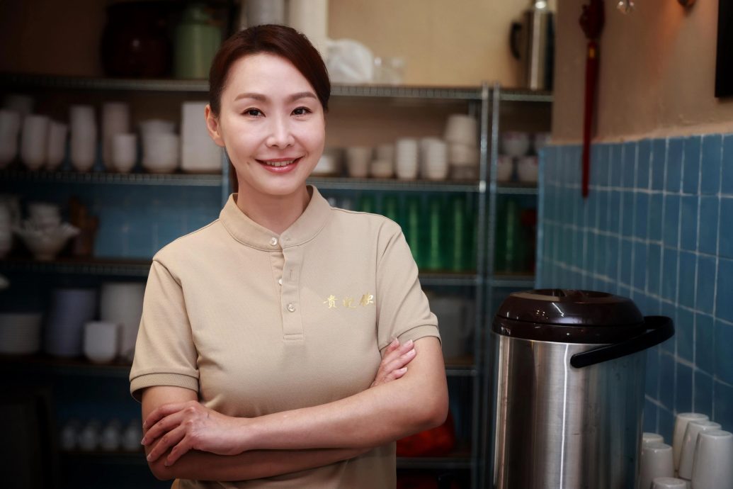 *已签发*柔：狮城二三事：田铭耀首次挑战方言剧 依赖刘谦益不信包勋评