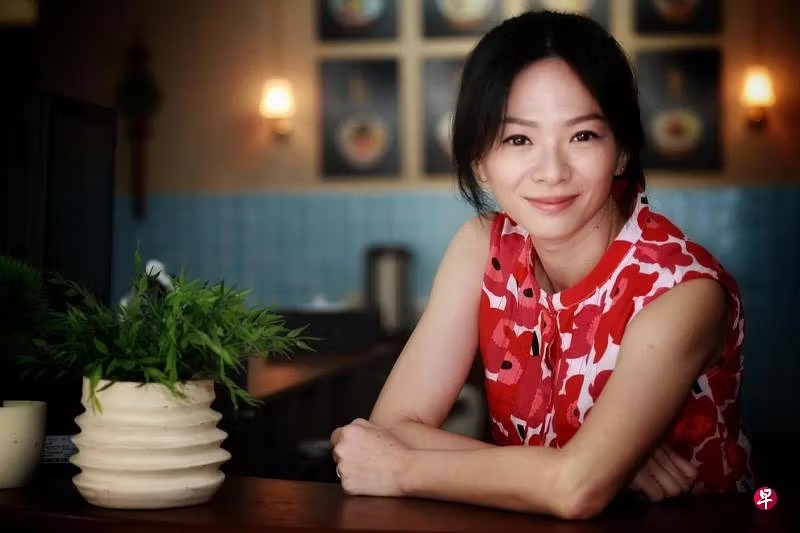 *已签发*柔：狮城二三事：田铭耀首次挑战方言剧 依赖刘谦益不信包勋评