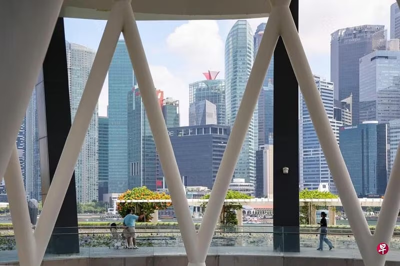 *已签发*柔:狮城二三事:逾九成狮城雇主 现无意实施4天工作制