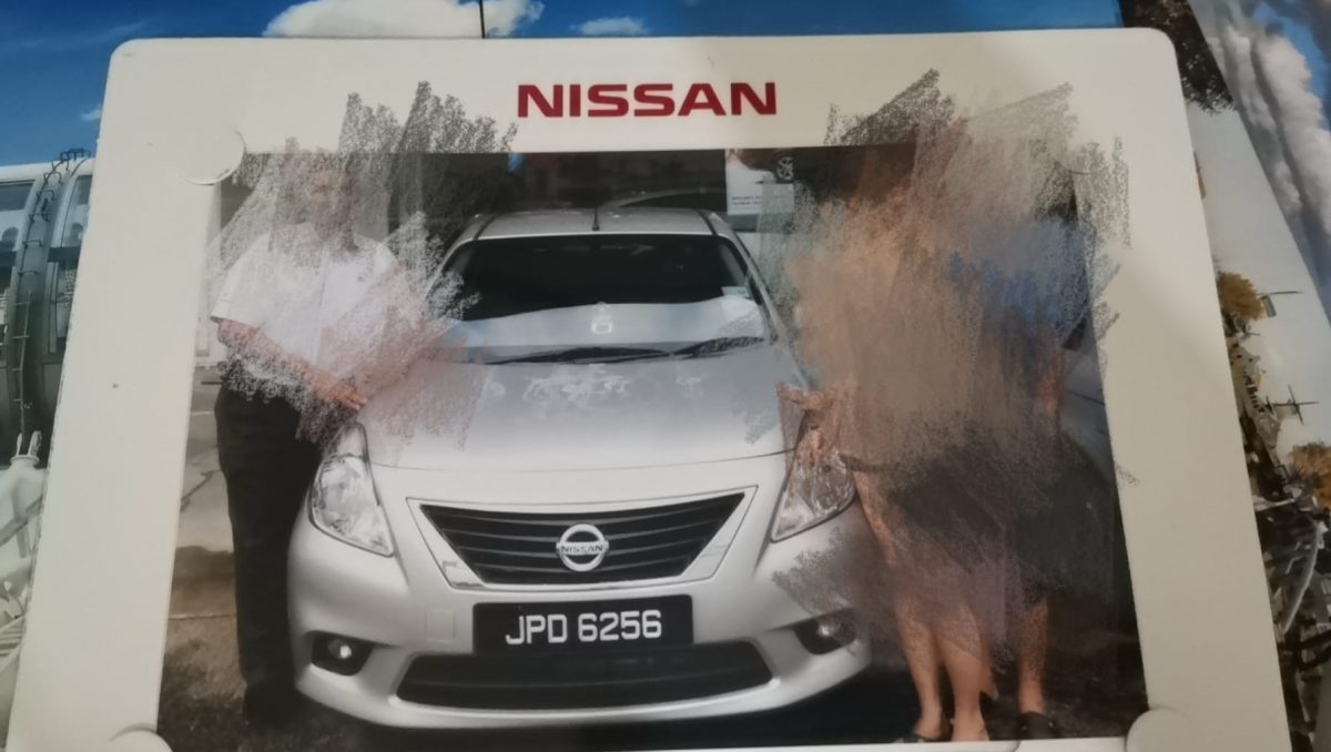 **已签发**柔:窃贼入屋偷金饰外币,再偷车