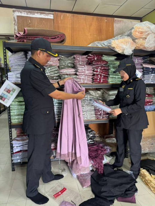 **已签发**柔:第二版头条:柔内贸局龙引展开取缔 起获逾12万仿冒品