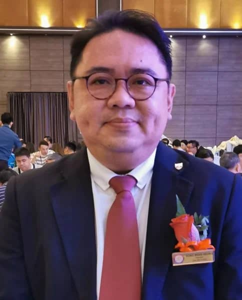 **已签**柔:封面:【特稿】:各界对2025柔财算期许,两特区“只许成功不许失败”