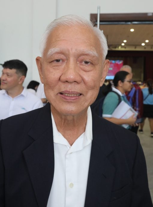 **已签**柔:封面:【特稿】:各界对2025柔财算期许,两特区“只许成功不许失败”