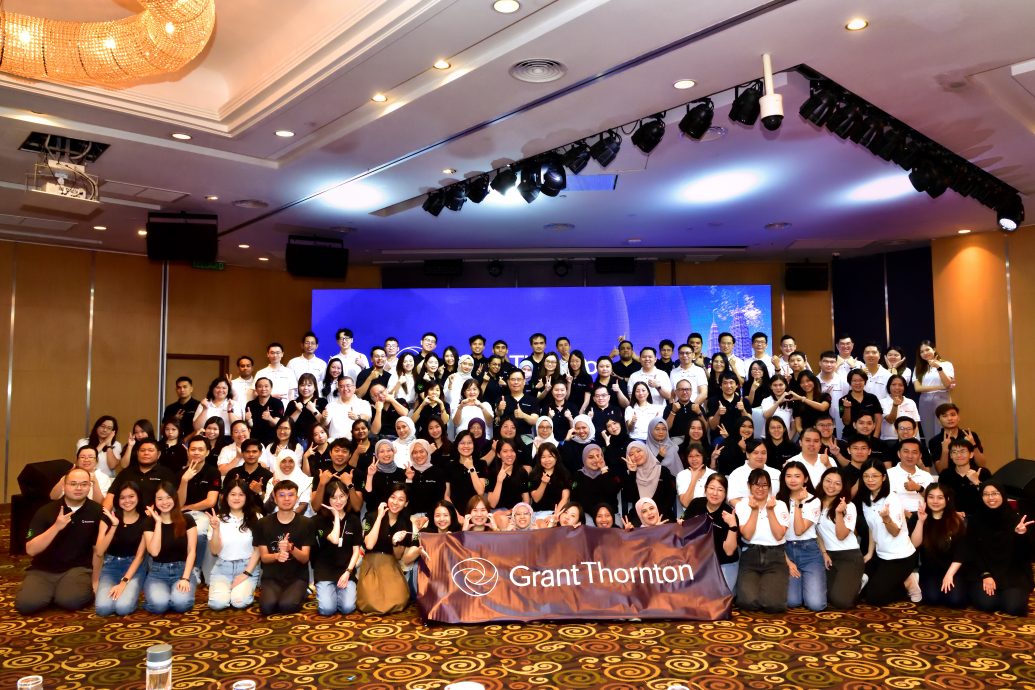 投资广场 焦点策划 2-12见报