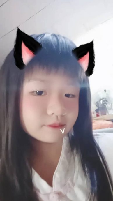 挣扎一周 小凯欣今早不治