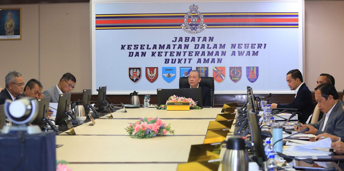 改善柔佛长堤拥堵 赛夫丁:分阶段扩大二维码通关系统 放眼明年落实