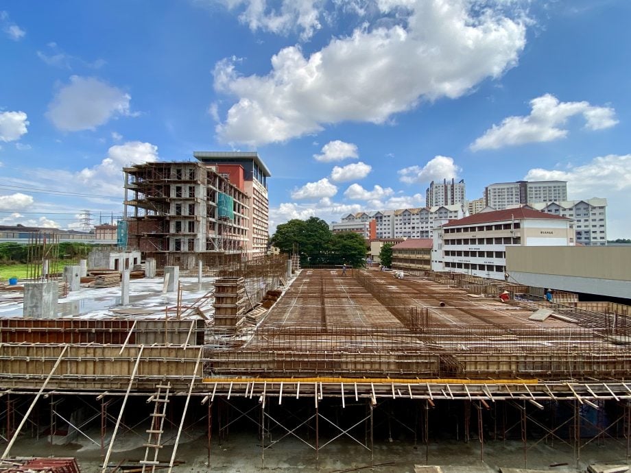 早报可头(大都会)光华独中尚欠400万建筑费,12月6日办慈善高球赛筹款