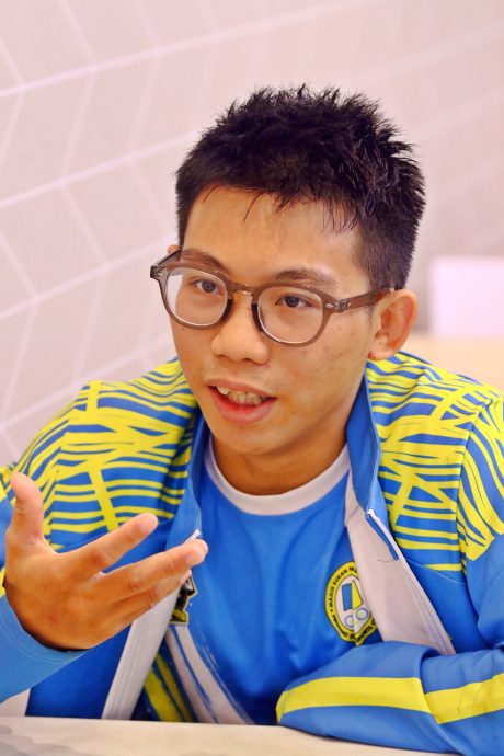 暖势力:李汶庆“把人生绊脚石变成垫脚石!”