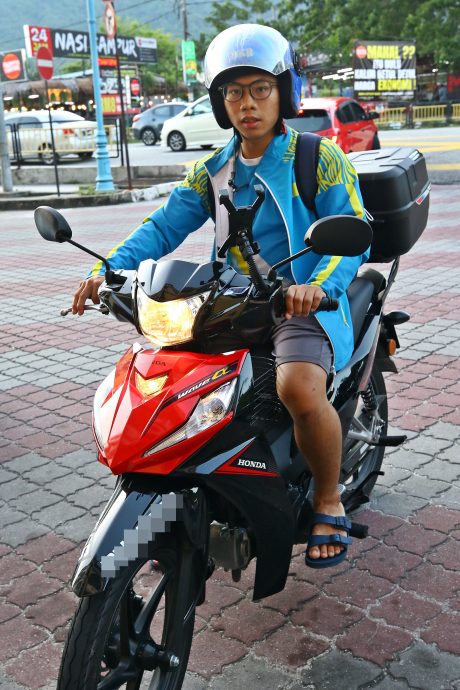 暖势力:李汶庆“把人生绊脚石变成垫脚石!”