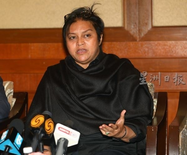 欠债少过20万 阿莎丽娜:逾17万人已脱穷