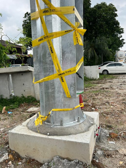 电讯公司无视停工令 擅建电讯塔引不满