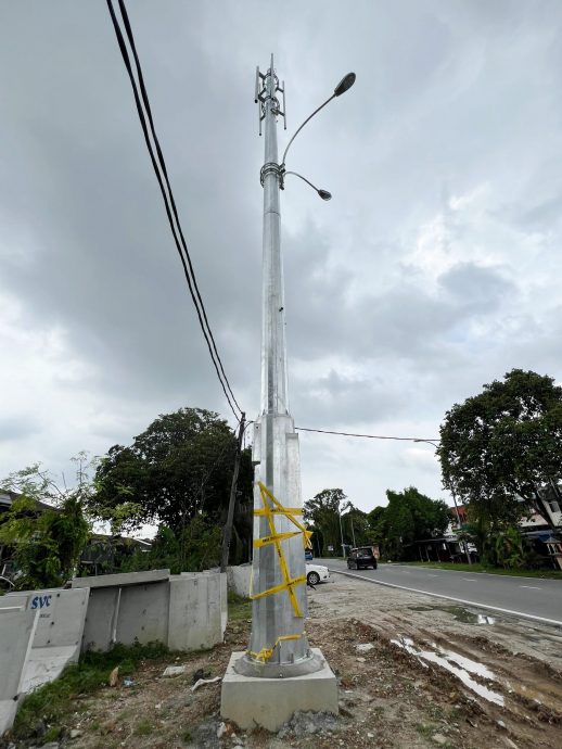 电讯公司无视停工令 擅建电讯塔引不满