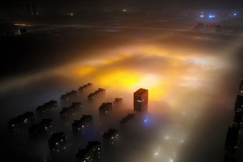 看世界两图)明起中国中东部大风降温雨雪齐至