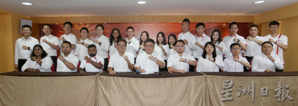 社青团改选/// 吴家良搭档王俊伟 “吴王配”坚守创党理念