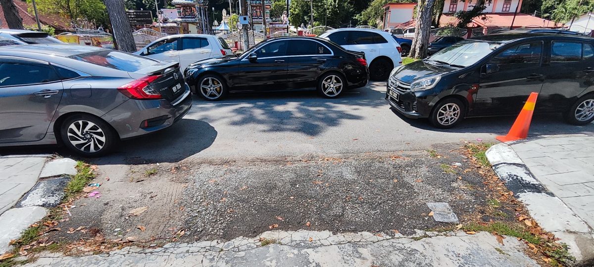 第10版(大北马)主文/李文兴:构思方案解决植物园停车位吃紧的问题