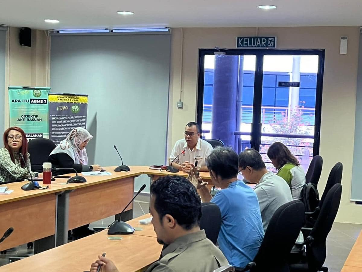 第10版(大北马)主文/李文兴:构思方案解决植物园停车位吃紧的问题