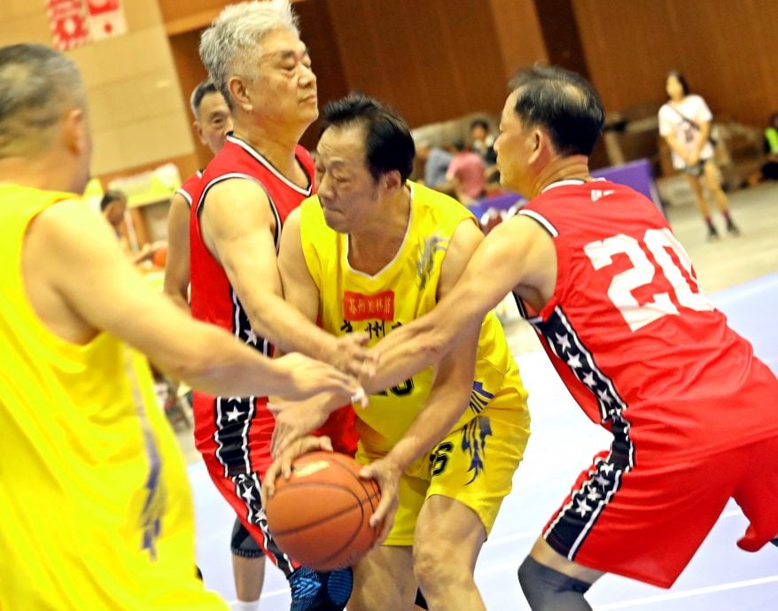 第40届全球华人篮球赛沙登揭幕 四海宿将续写不老篇章