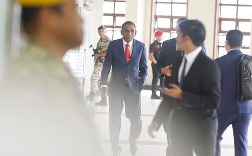 纳吉依尔旺失信66亿案/是否DNAA?控辩双方周三进一步陈词