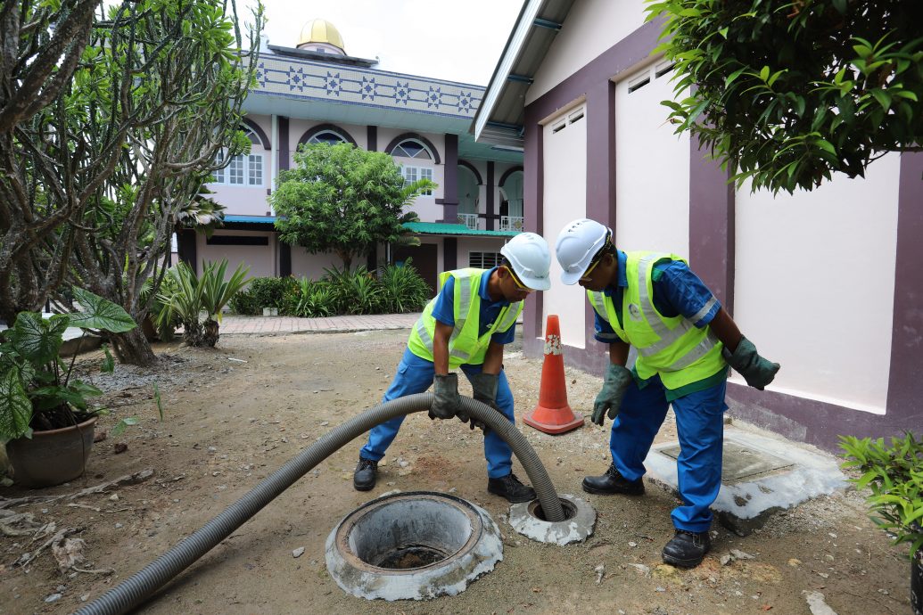 英达丽水:避免传播疾病 化粪池须2年清空一次