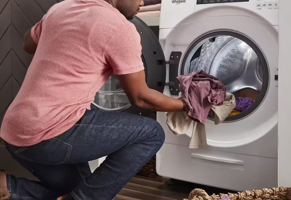 视频|提醒烘干机存安全隐患 女子:过热会起火燃烧!