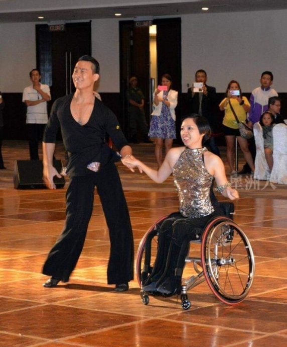 Fz100457626812 A32486149