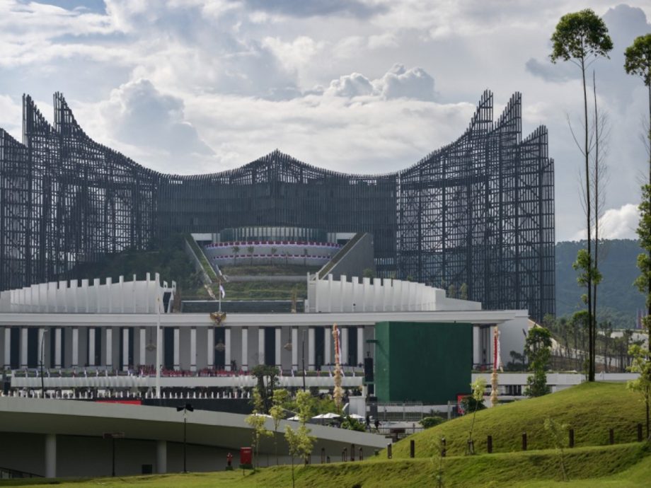 雅加达不再是印尼首都 国会通过法案设为特区