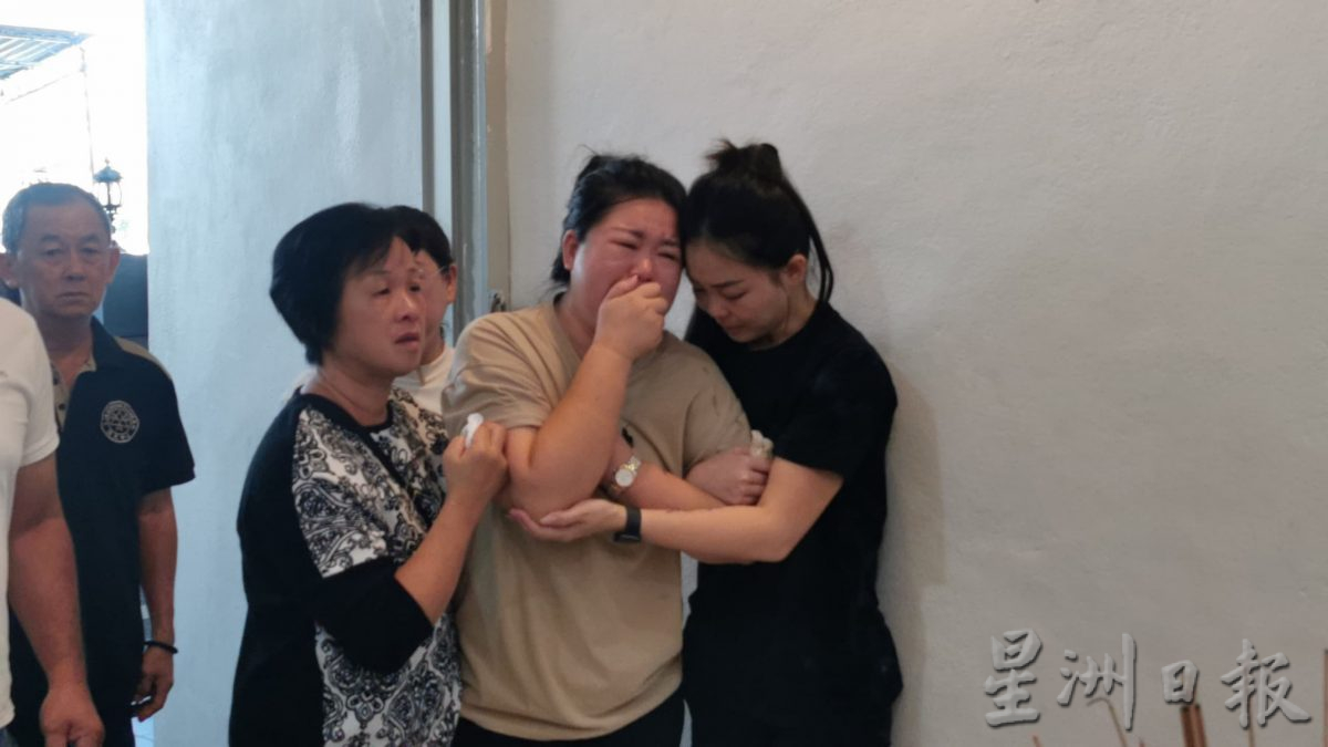 集装箱压死女子案| 死者今日举殡