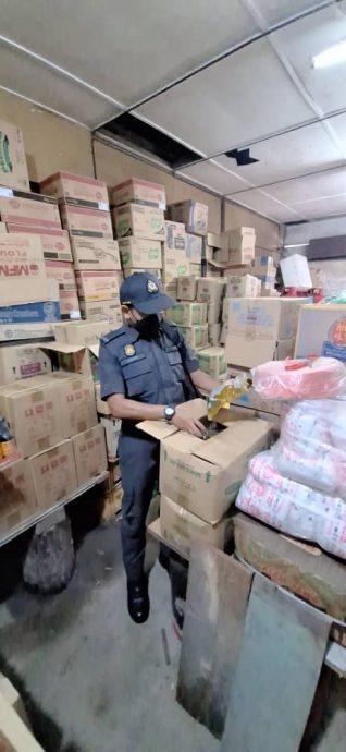 非法囤积统制品 内贸局充公逾万令吉货品
