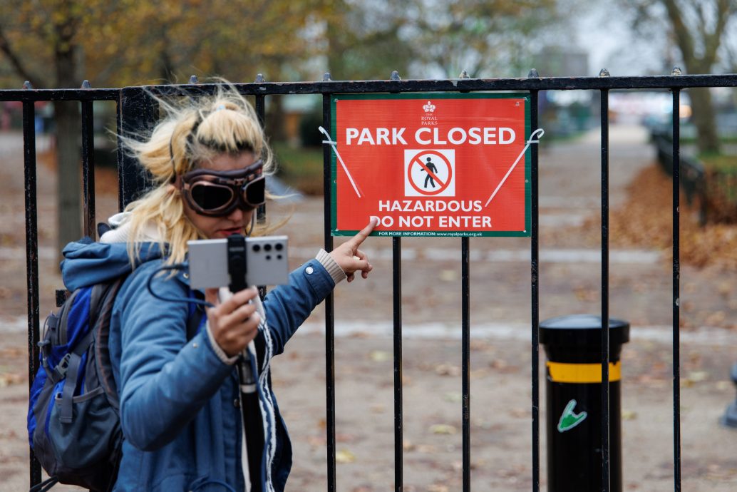 风暴“伯特”重创英国:全英发百个洪水警报