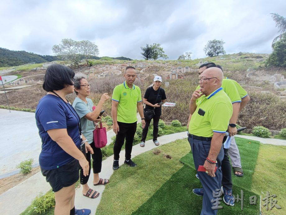 马口泷江同乡会推介植存葬,单身老人为首位安葬者