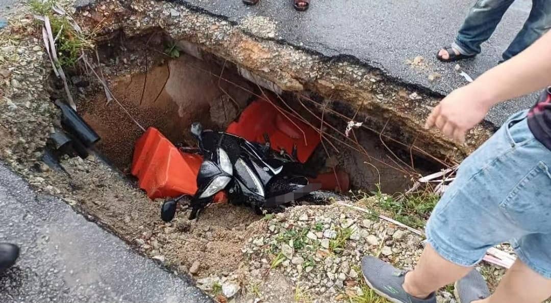 骑士掉坑意外发生后,路坑获紧急填补防再肇祸。