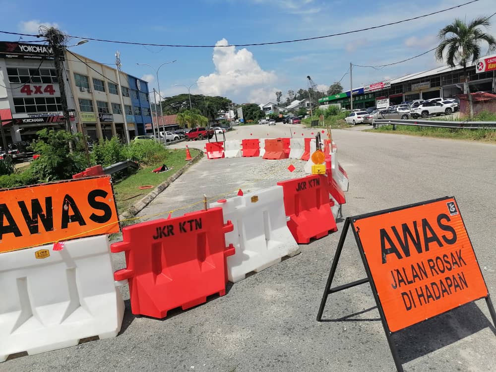 骑士掉坑意外发生后,路坑获紧急填补防再肇祸。
