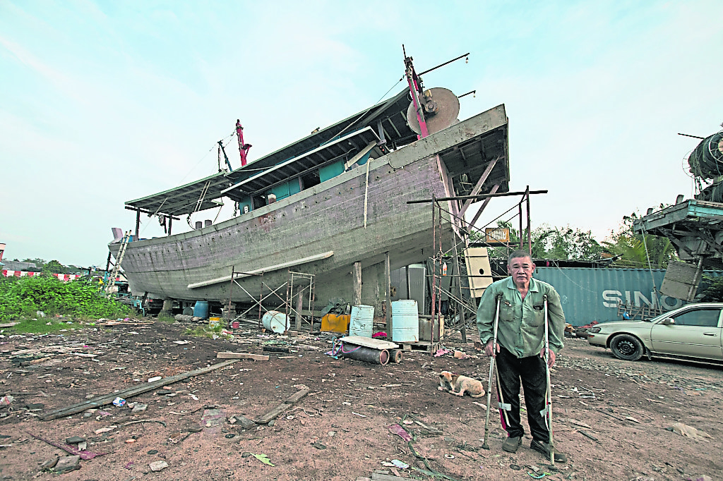 即将消失的传统修理木船行业