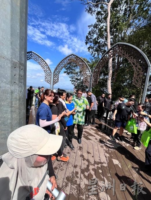 阿都拉勿夫:全面提升各地旅游设施迎世界旅游日与世界旅游大会。