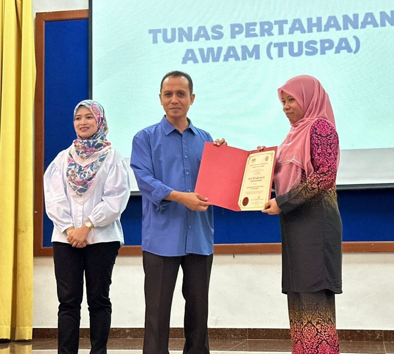 (古城版)卡玛鲁沙:民防部队培训民众民防知识 保护性命及财产