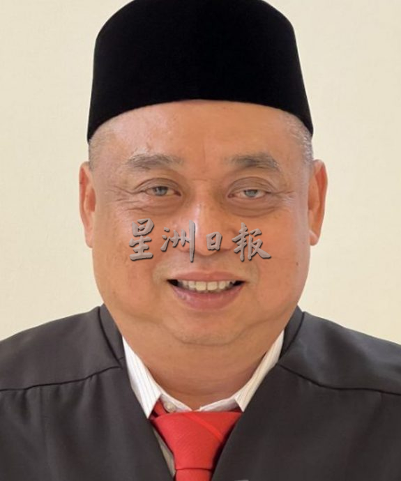 (古城第三版主文)马六甲拉也赛阿都阿兹沿海公路出现大路坑段面已修好并恢复通车